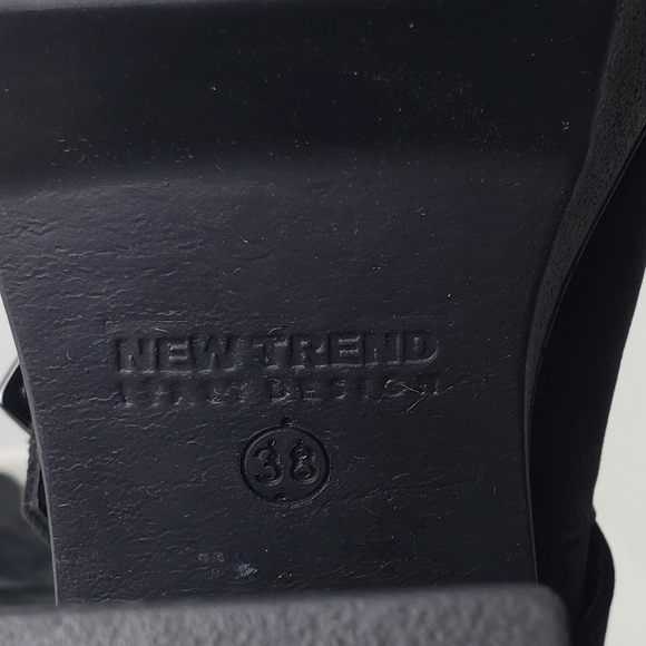 Leather with real fur inside winter Lug heel Boots - Picture 7 of 10